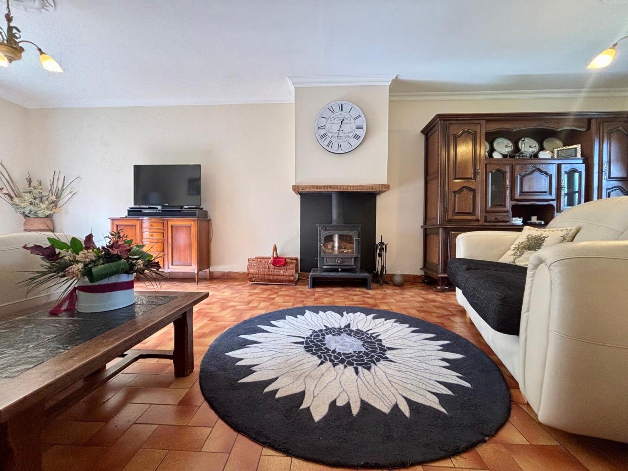 Fontaine Blanche River View, Large Patio & Garden In Central Brittany With Starlink Wifi Treffrin Exterior photo